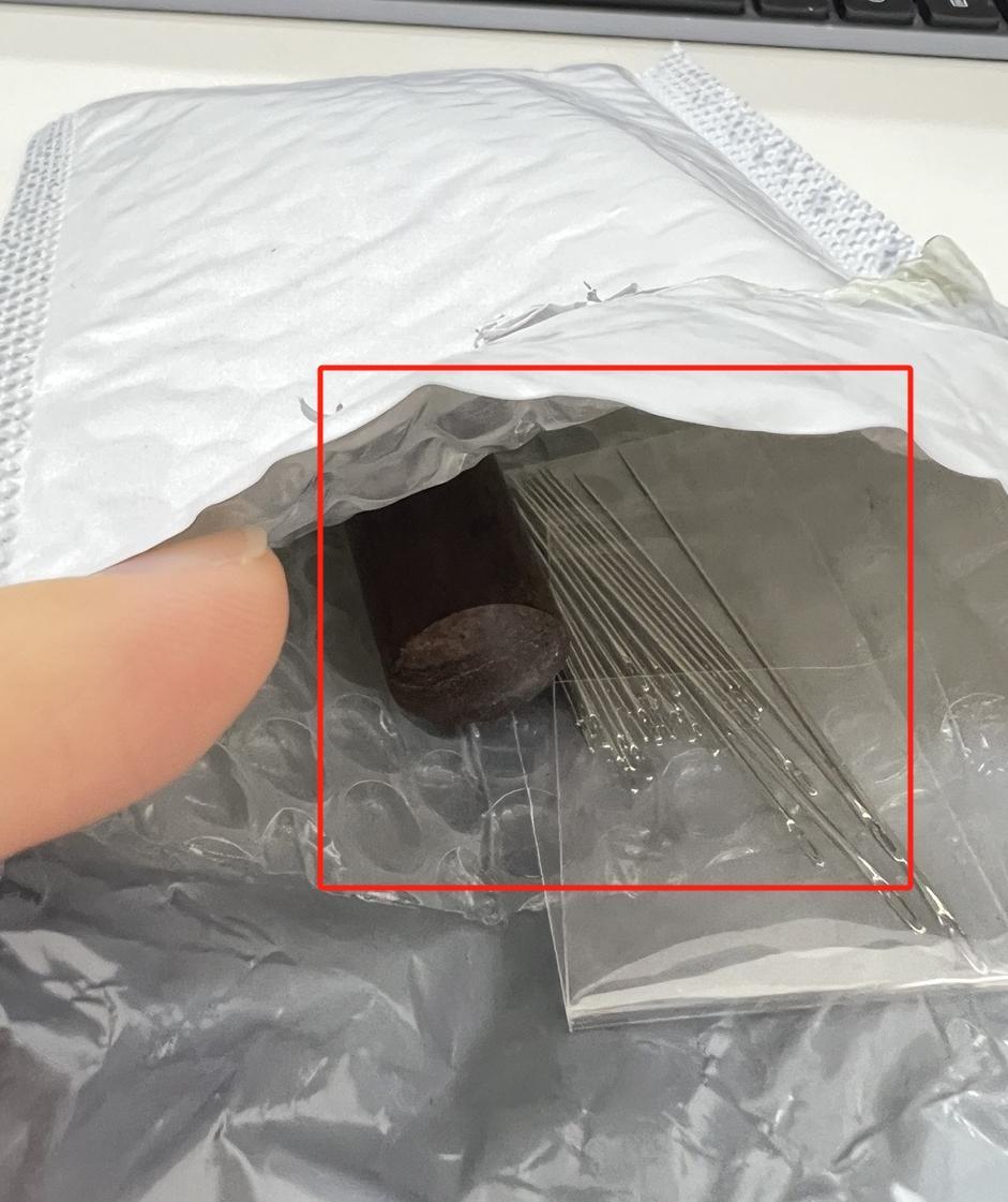 30 Pcs Self Threading Sewing Needles, Side Threading Hand Sewing Needles, Easy Thread Needles for for Knitting Mending DIY Embroidery Sewing, with Wooden Needle Case