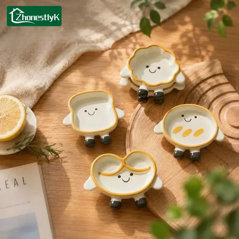 4Pcs Cute Bread Ceramics Sauce Dish Cartoon Seasoning Plates Bowl Table Service Soy Vinegar Dishes Hot Pot Dipping Wholesale Decorative Plates