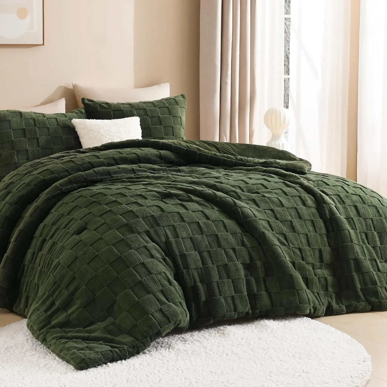 Queen Size Comforter Set Olive Green, 3 Pieces Warm Fleece Winter Bedding Set, Checkered Plush Fuzzy Blanket Bed Set(1 Comforter, 2 Pillowcases)
