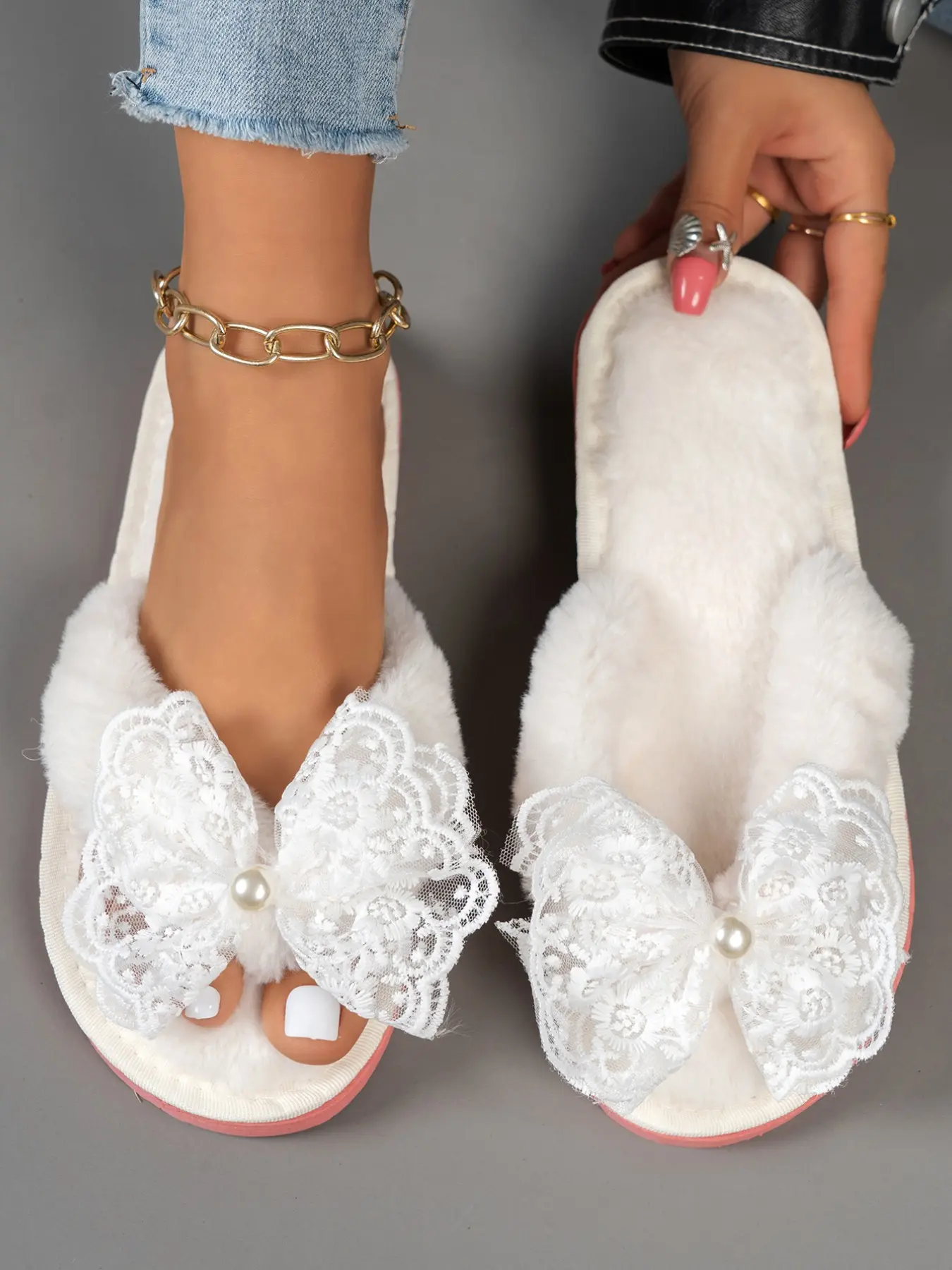 Women Lace Bow Pearl Flip Flop Slippers, Fluffy F Furry Thong Slides, Cozy Indoor Plush House Sandals, Casual Suede Rubber Sole