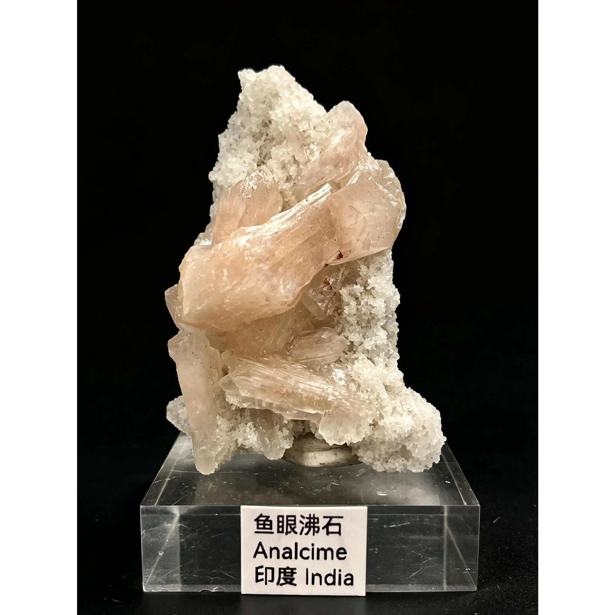 Natural Crystal Decoration, Eye-catching Intergrown Apophyllite Zeolite Specimen with Sharp Pyramid-shaped Crystals