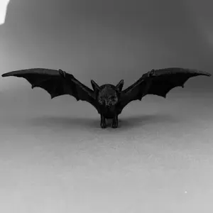 2 realistic 3D printed bat statues - Suitable for home decoration, plastic gothic bat ornaments, suitable for indoor and outdoor use, can be used as desktop shelf decoration for bookshelves, desks, desktops - Bat ornaments suitable for Christmas, Easter a