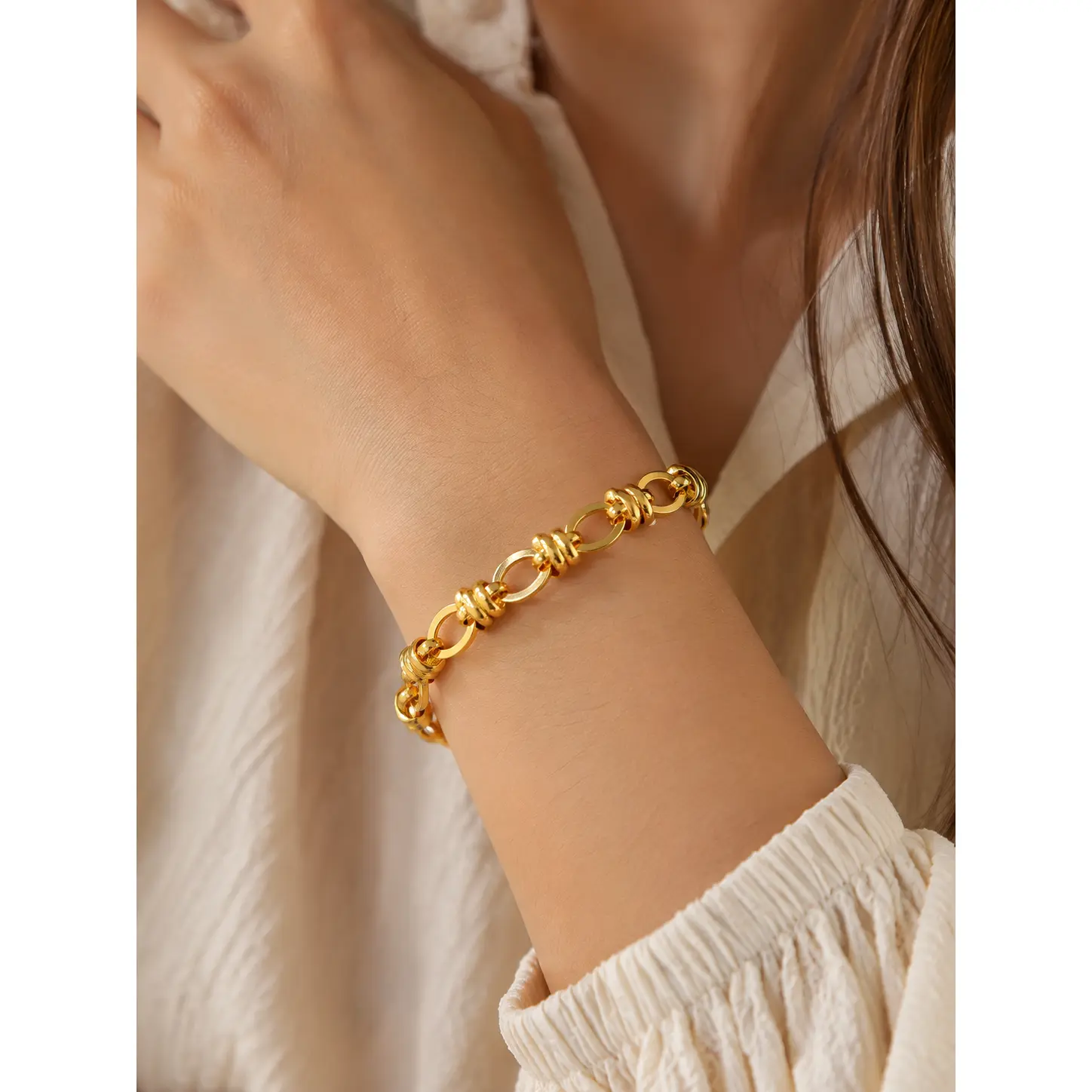 Women's Gold-Tone Titanium Steel Chain Bracelet - 5 Adjustable Link Styles, Minimalist Costume Jewelry Gift for Fashion Accessories Enthusiasts