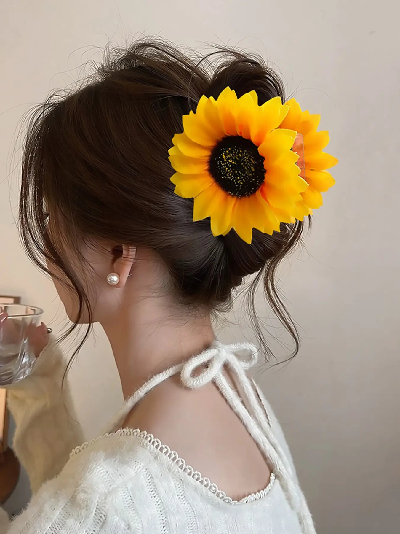 1pc Sweet Elegant Sunflower Hair Claw Clip, Simple Fresh Versatile Flower Hair Claw, High Volume Back Bun Shark Bite Hair Accessory, Flower Hair Clips