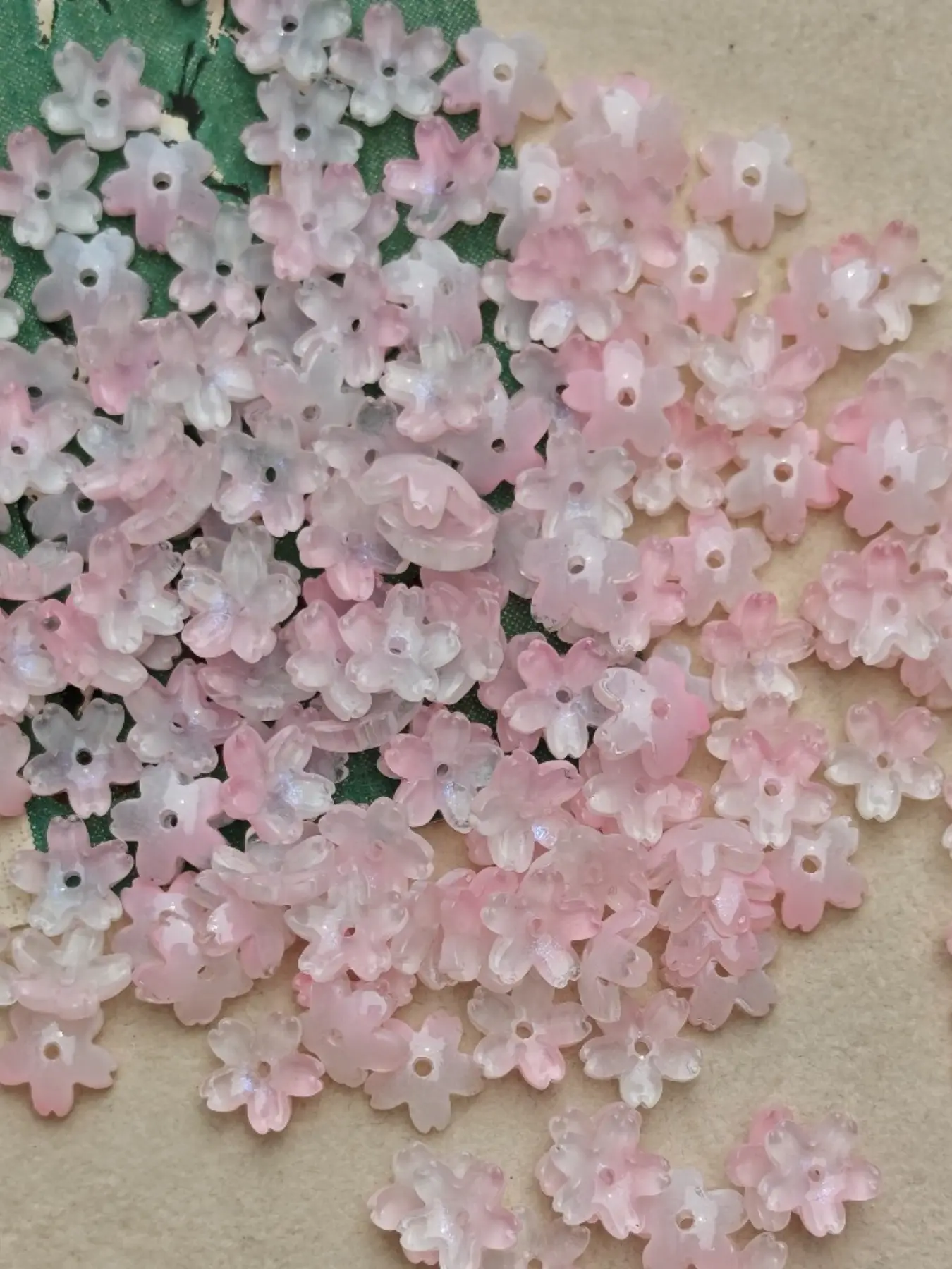 200 Gradient Cherry Blossom DIY Jewelry Beads, Bead Assortment, Handmade Earrings Necklaces Bracelets, Craft Supplies for Creative Projects