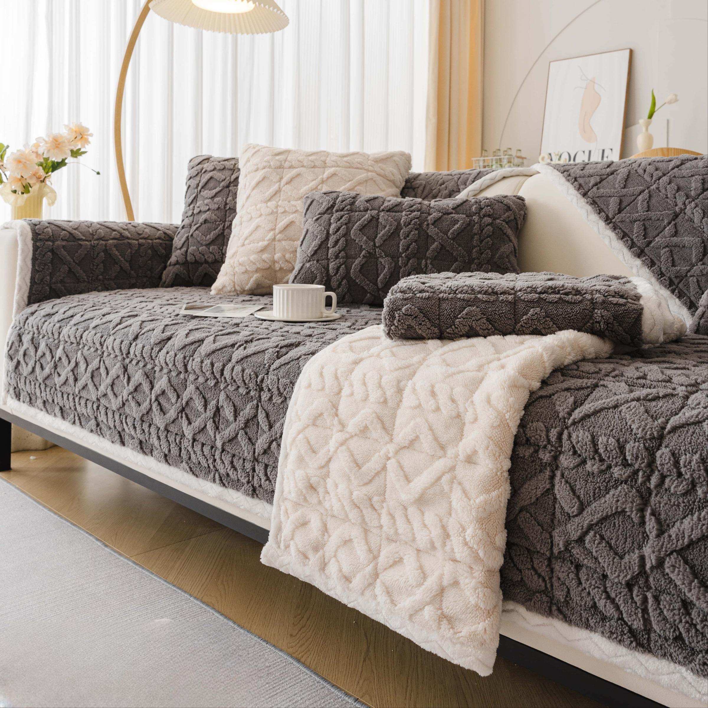 Soft Plush Geometric Quilted Couch Sofa Cover, 1 Count Boho Non Slip Fuzzy Sectional Couch Cover, Solid Color Plush Sofa Cover, Warm & Thick Decorative Sofa Cover for Living Room, Office, Bedroom Decor, Soft Sofa Protector