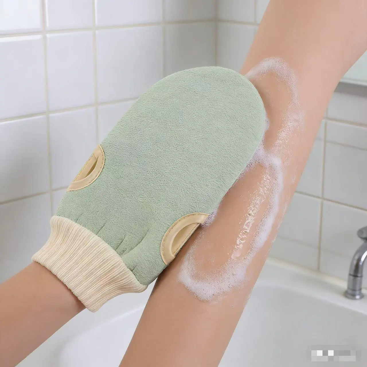 Bath & Body Care Set, Shower Essentials, Includes Body Brush, Exfoliating Sponge, Bath Towel, Shower Gloves, Back Scrubber, Peeling Products, Spa Massage Tools, Face Cloth, Bath Accessories
