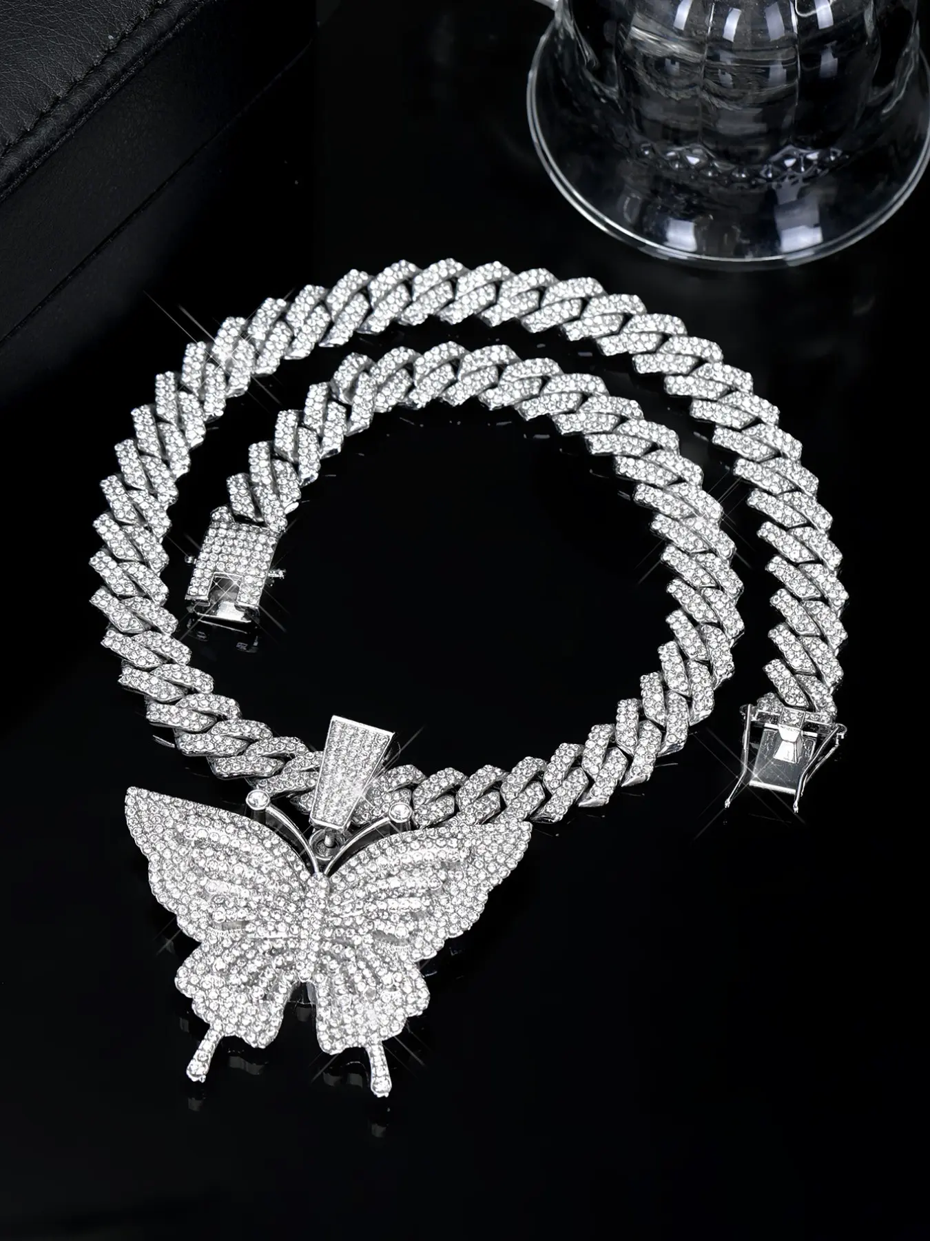 Diamond Butterfly Pendant Necklace Set, Fashionable Versatile Jewelry, Perfect for Banquet Party Gathering, Elegant Accessory