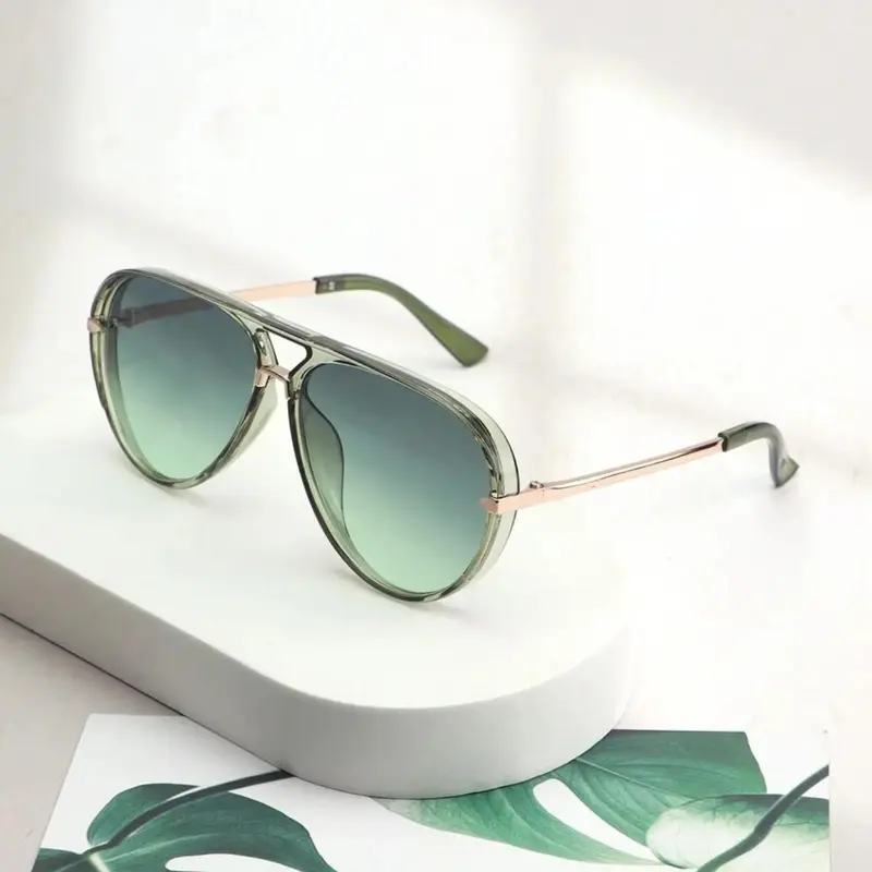 Women's Ombre Tinted Lens Aviator Sunglasses, Trendy Casual Sunglasses for Everyday Use, Stylish Shades, Fashionable Sunglasses, Fashion Accessories for Outdoor Activities