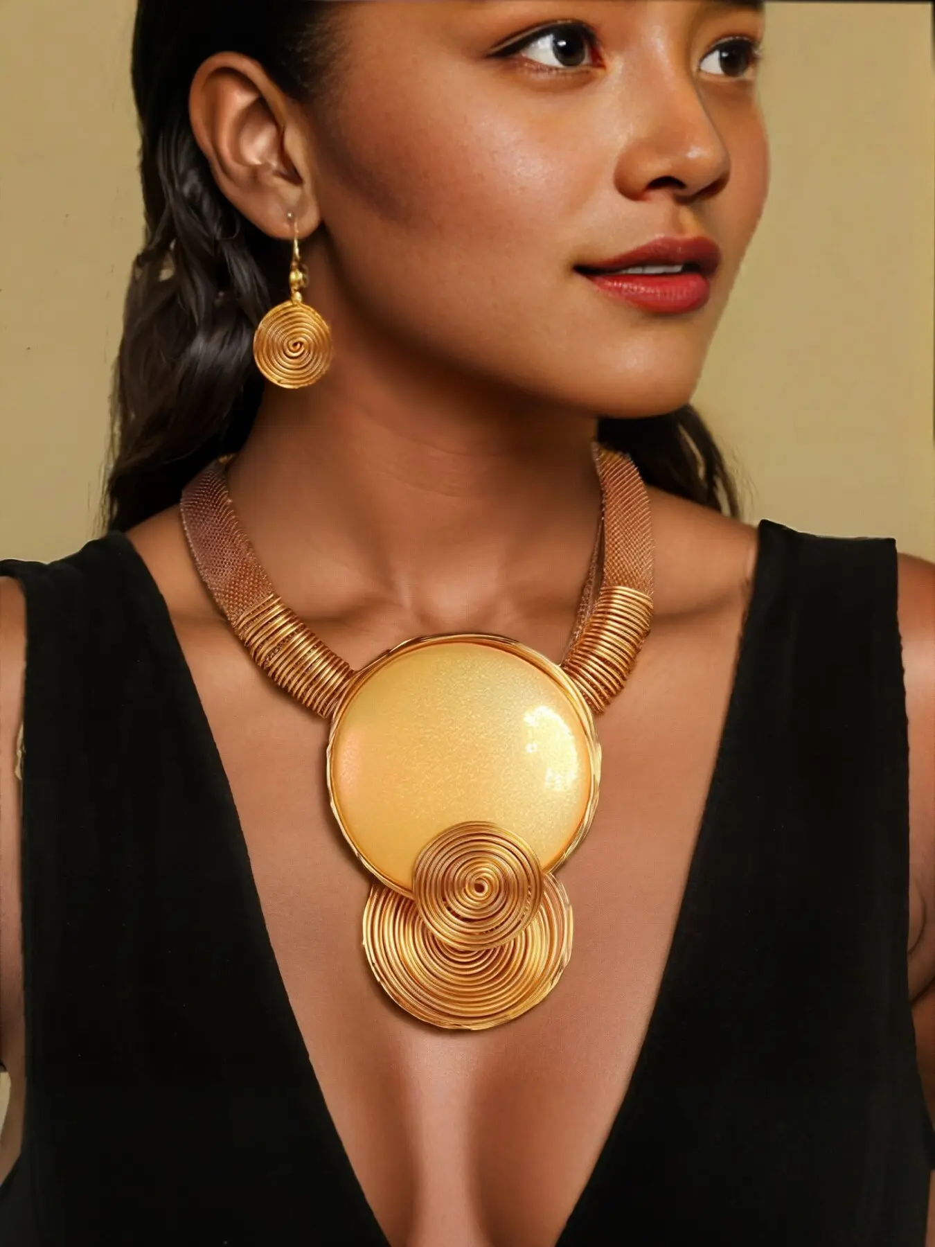 Boho Tribal African Inspired Giant Spiral Gold Bib Necklace Oversized Sculpted Pendant Mesh Collar Statement Jewelry for Evening Party