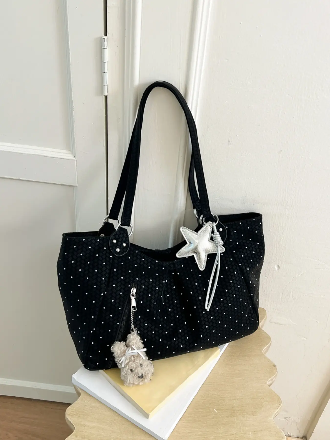 Fashionable and luxurious small polka dot tote bag, paired with cute little dog pendant featuring silver star accents, a spacious and lightweight everyday shoulder/handbag for casual outings and commuting, Embellished Shoulder Bag