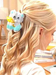 9.2cm Smiling Bear Hair Clip, High-Quality Claws, Secure Fit, Ideal for Thick Hair, Perfect for Dates, Travel, Daily Use, Special Occasions