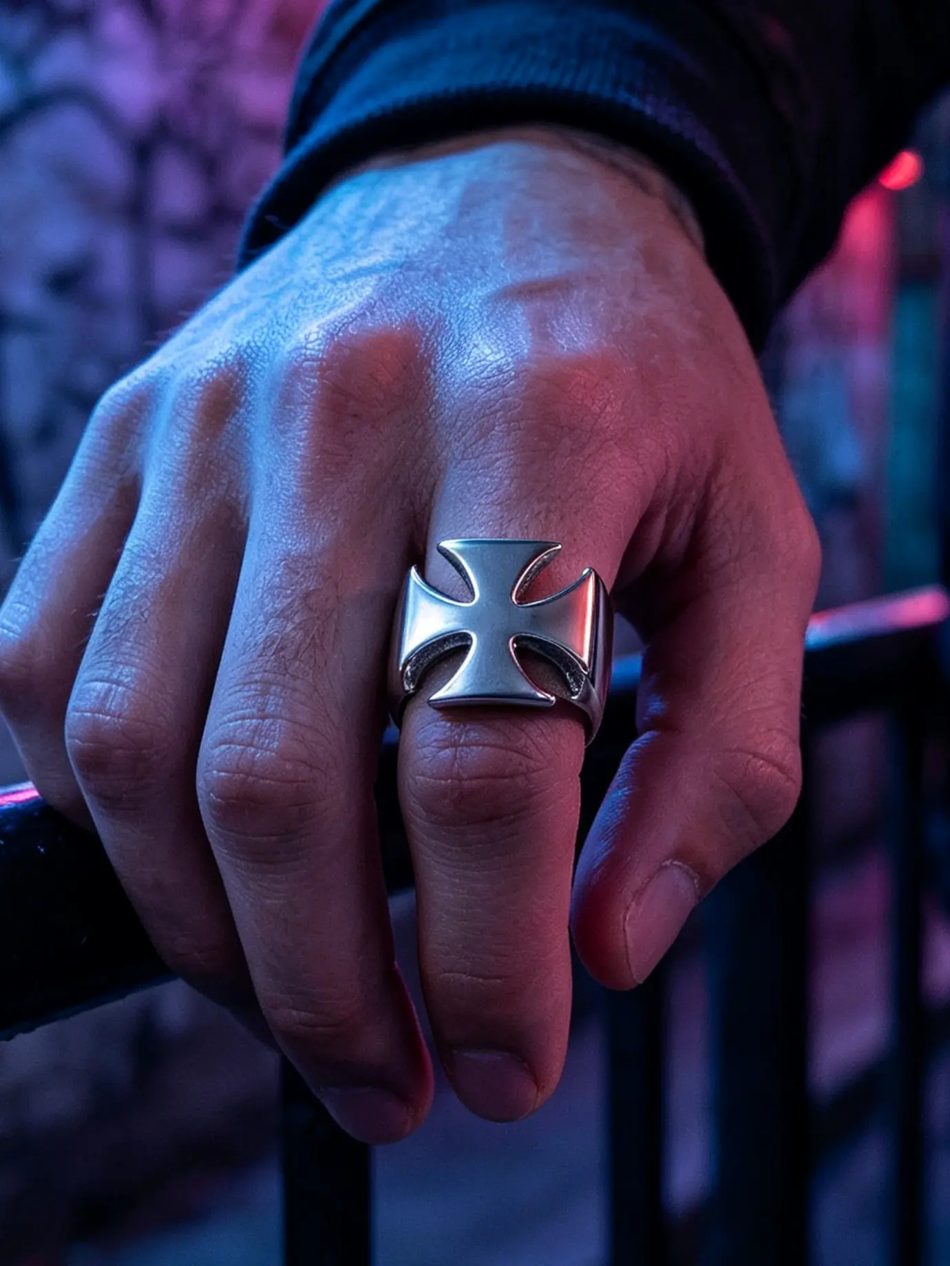 Fashionable Cross Pattern Ring, Non-Discoloring Titanium Steel, Casual Style, All Seasons, Unique Accessory for Men, Punk Motorcycle Boy Essential