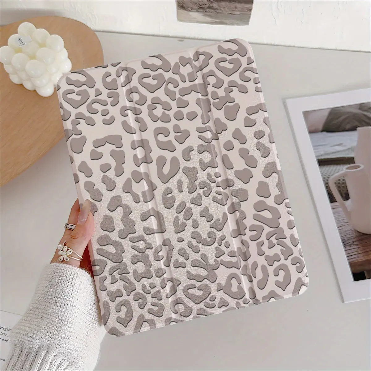 leopard print  Print iPad    case   2020-2026 All Models 11/13 inch Foldable Stand Smart Cover Light Pink Grey OffWhite for Work Travel Home Use soft phone case