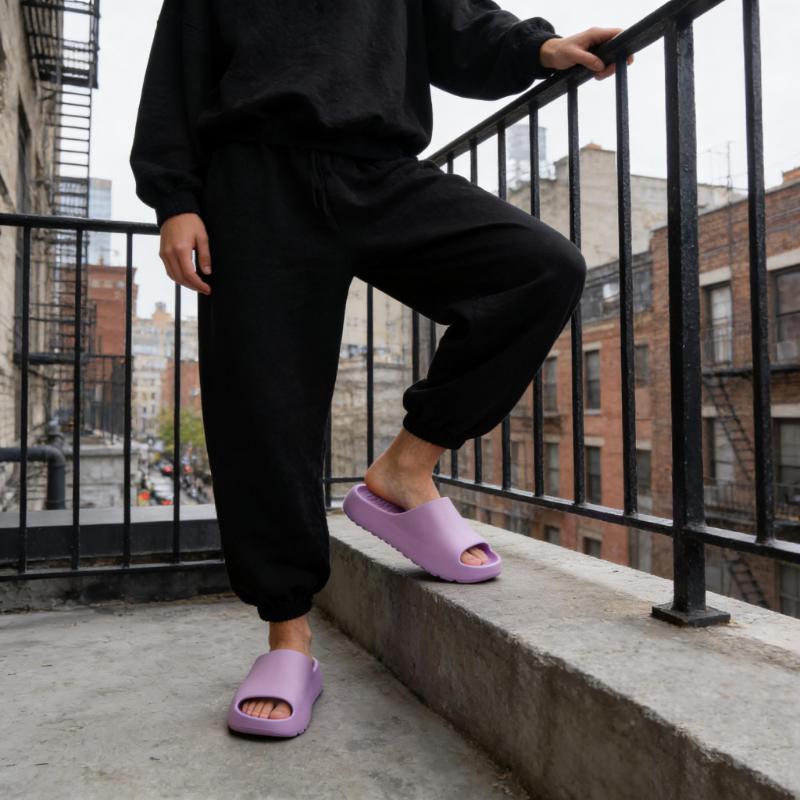 rosyclo Cloud Slides for Women Men - Ultra Soft Thick Sole Pillow Slippers, Non-Slip Lightweight Foam Slippers, Waterproof House Shoes for Shower & Beach.