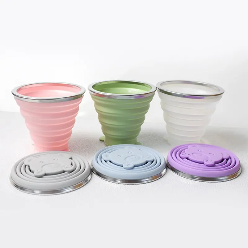 Foldable Silicone Travel Cup with Lid, BPA-Free Food-Grade Silicone, Stainless Steel Edge, Camping Mug with Lid Portable Drinking Cup with Lid,Reusable Portable Pocket Cup Suitable for Mouthwash, Pills, Hiking, Camping, and Children