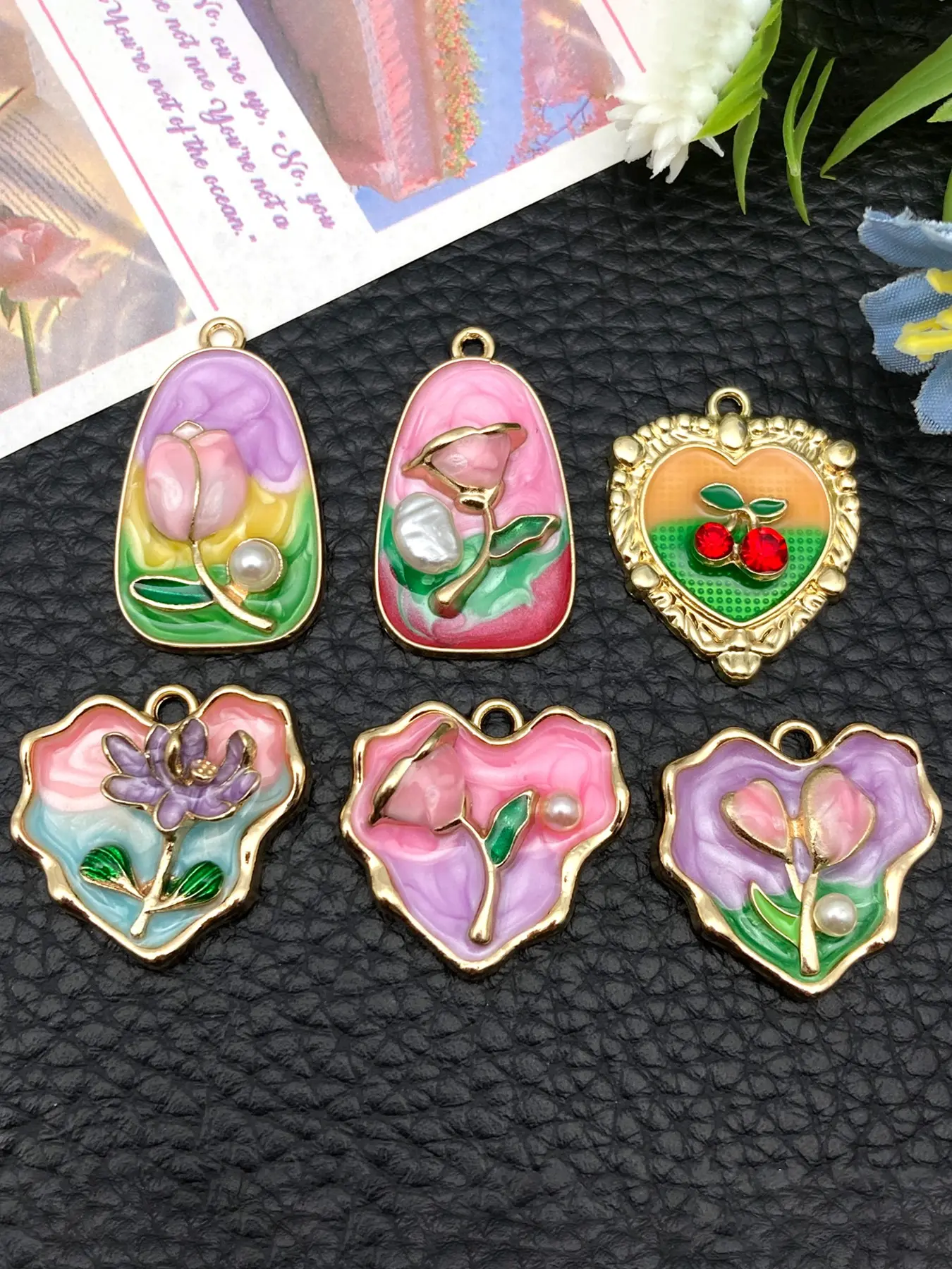6pcs Exquisite Imitation Pearl Rose Floral Enamel Pendants Lily Orchid Pattern Alloy Charms for Necklaces, Earrings, Keychain Accessories Heart Design Charm