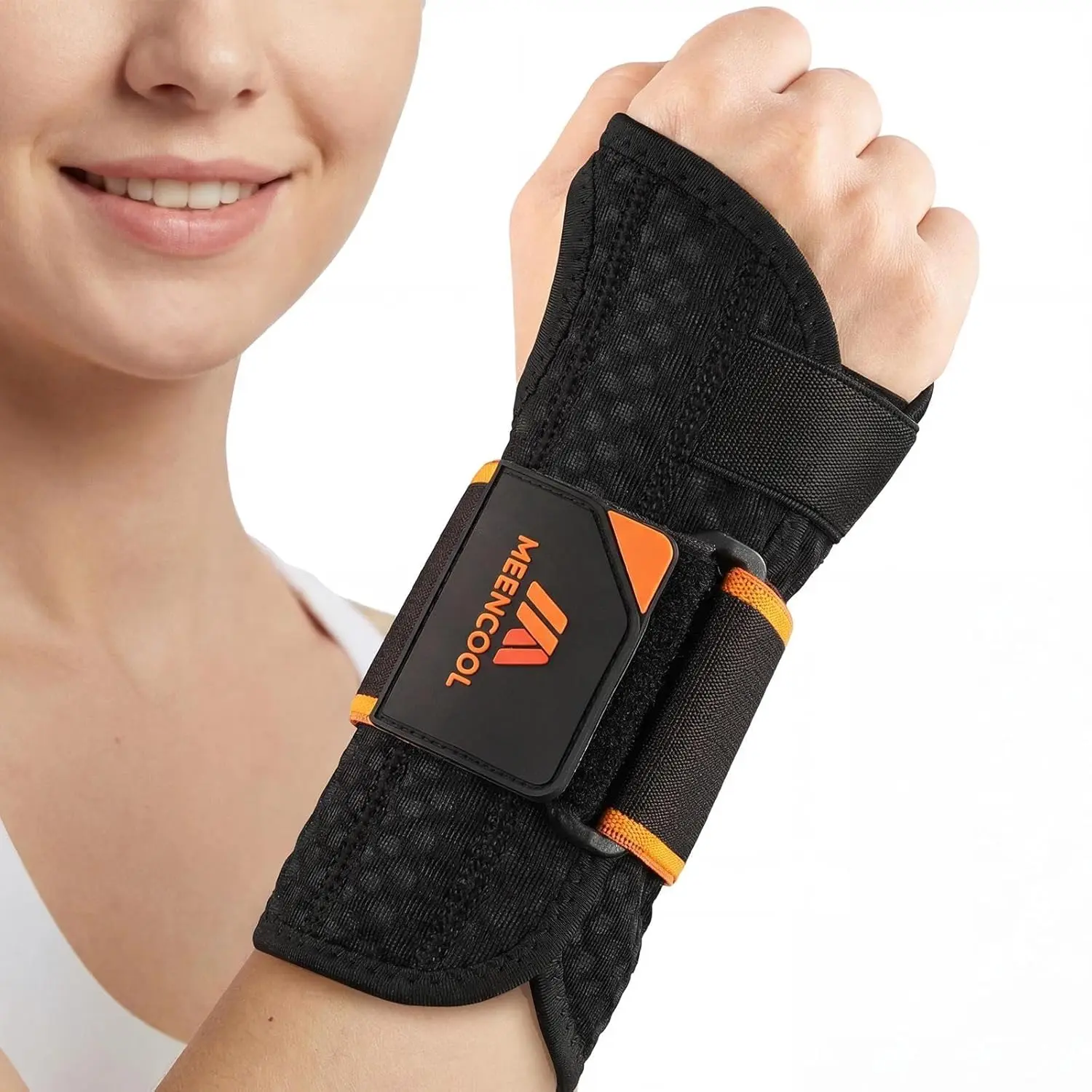 Carpal Tunnel Wrist Brace Night Support, Adjustable Splint Right Hand for Wrist Pain Relief, Hand Brace for Tendonitis, Arthritis, Sprain for Men Women (Black, M)
