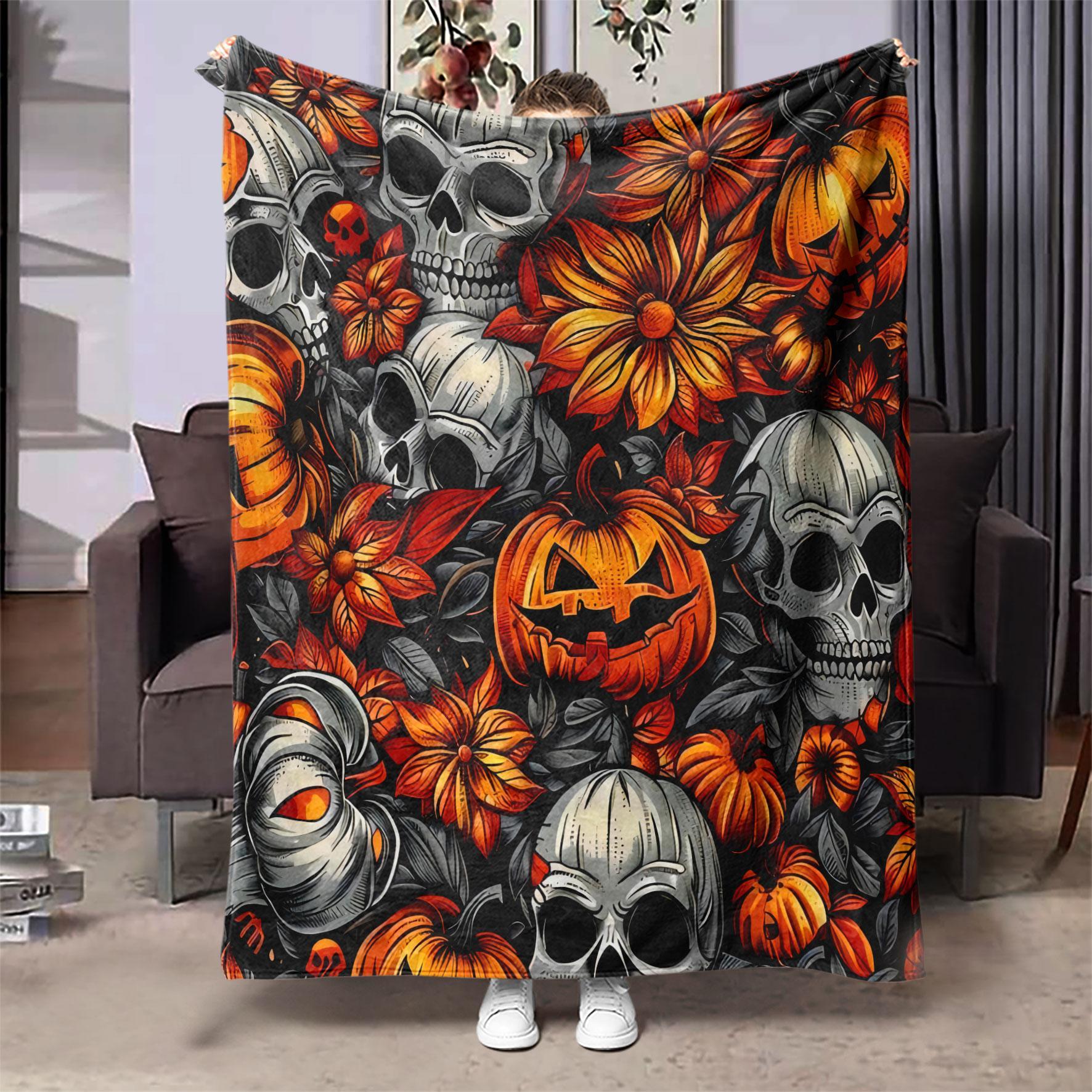 Skull & Pumpkin Pattern Blanket, 1 Count Soft Warm Nap Throw Blanket, Air-conditioned Room Blanket for Home Office Travel Camping Dormitory, Christmas Gifts, Christmas Decorations, Floral Print Blanket