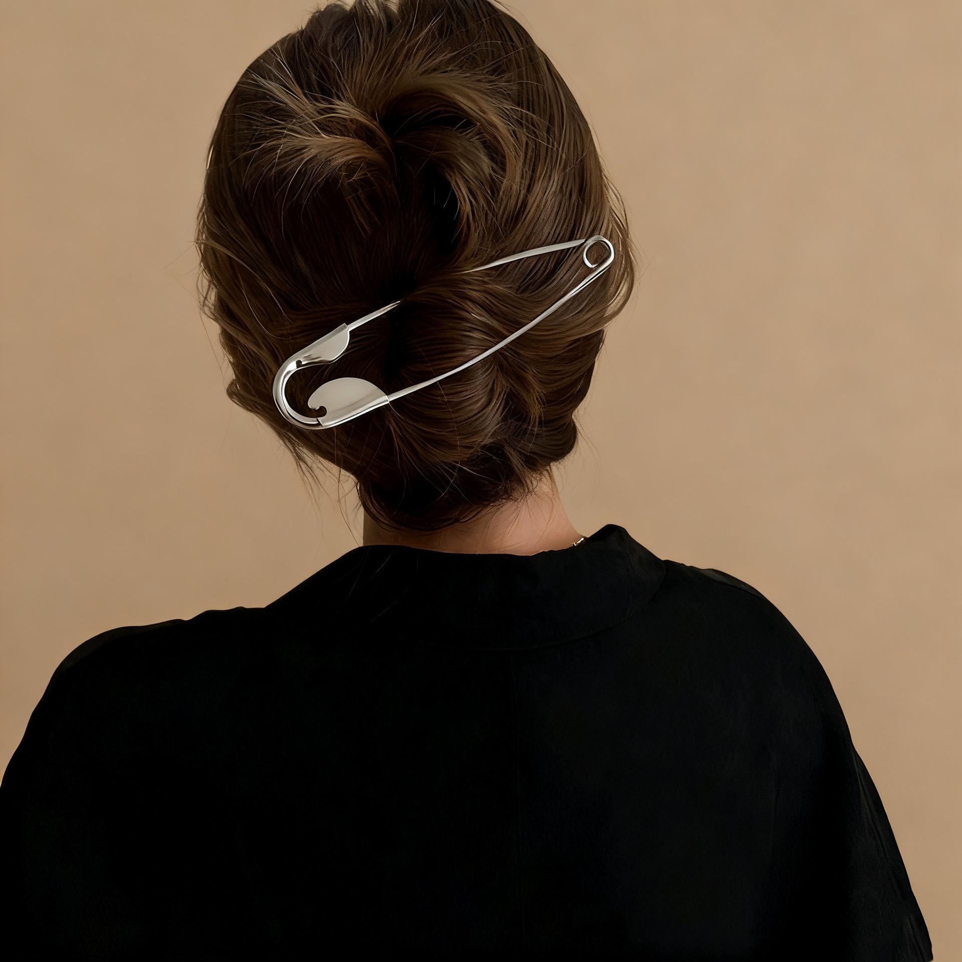 Exaggerated, simple, and creative bright silver metal hairpin, large size for thick hair, personalized accessory for the back of the head