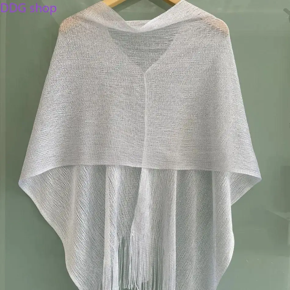 Solid‑Color Fringed Knitted UV‑Protection Wrap, Lightweight Spring‑Summer Shawl, Multi‑Way Wear‑able Beach Cover‑Up, Versatile Scarf‑Shawl for Seaside Vacations and Daily Outfit Layering