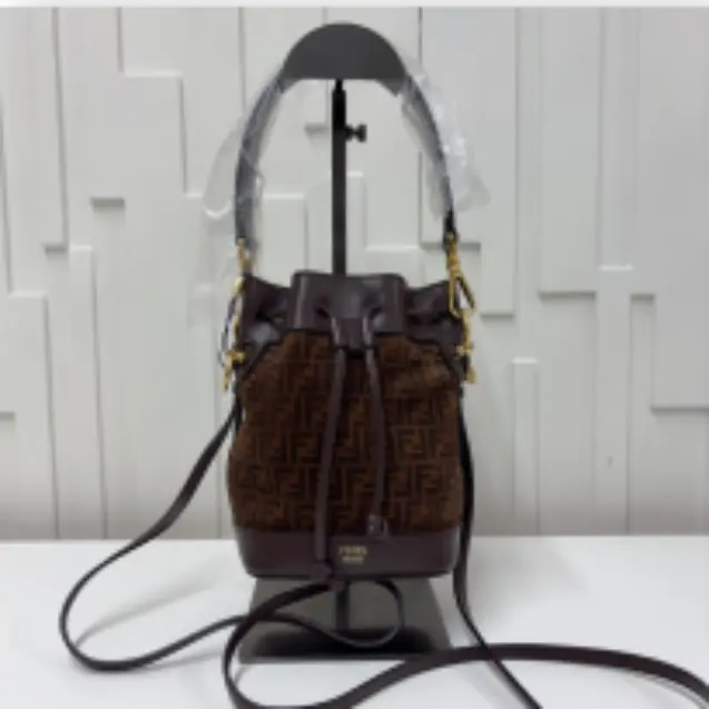 Pre-owned FENDI^/Bucket Bag/YYB1729023