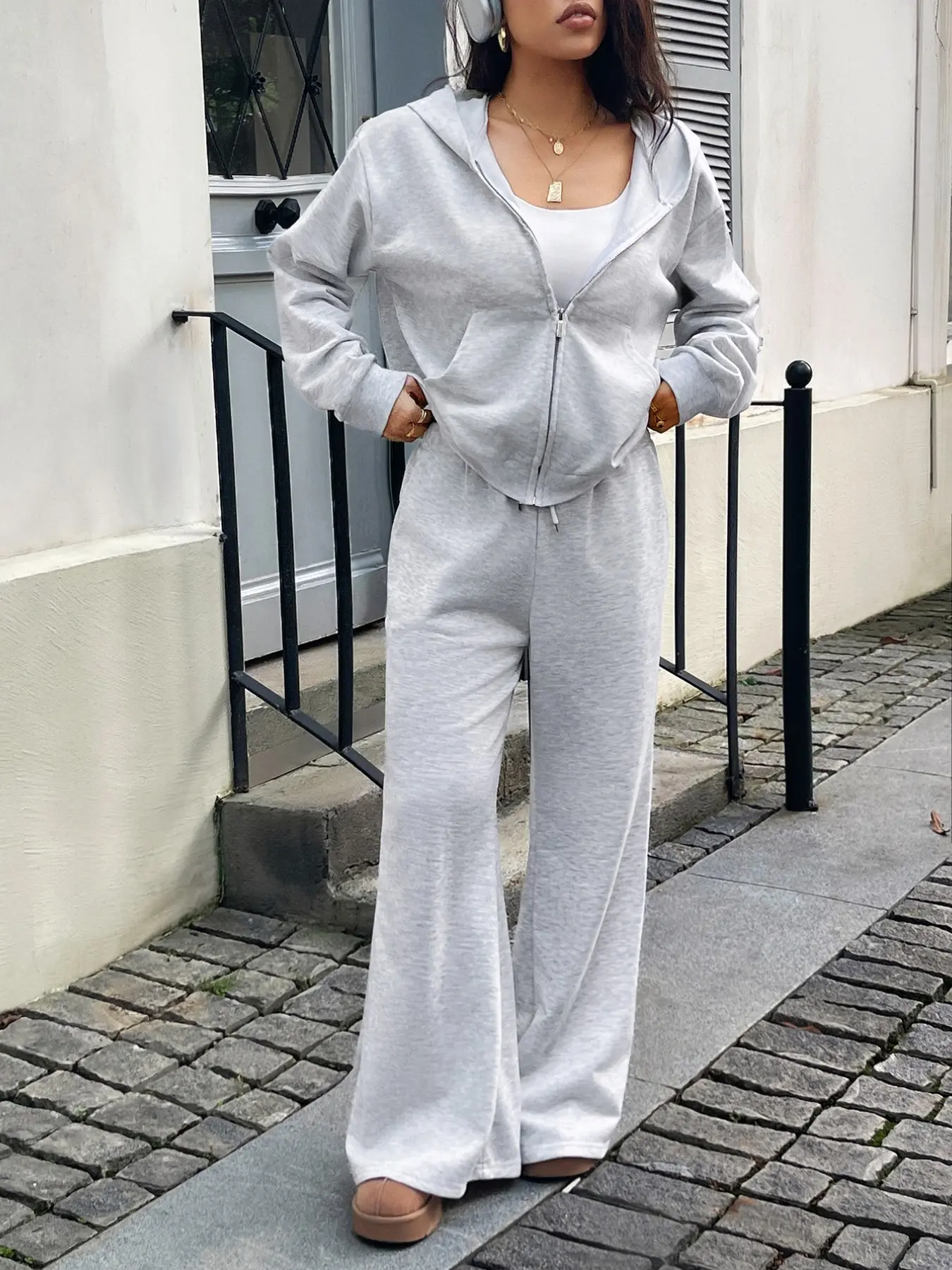 Solid Color Loose Zipper Hoodie Set, Full-Zip Pocket Hooded Sweatshirt, High-Waisted Drop Hem Micro Flare Sweatpants, Casual