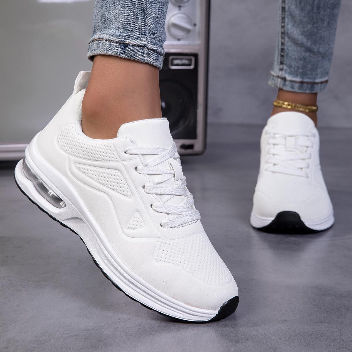 Women's Winter Outdoor Sports Shoes Thick Sole Height Increasing Sneakers 2026 Autumn Trendy Breathable Mesh Shoes Air Cushion Lightweight Shock Absorption Soft unning Shoes Women's Jump Rope Shoes Outdoor Tennis Shoes