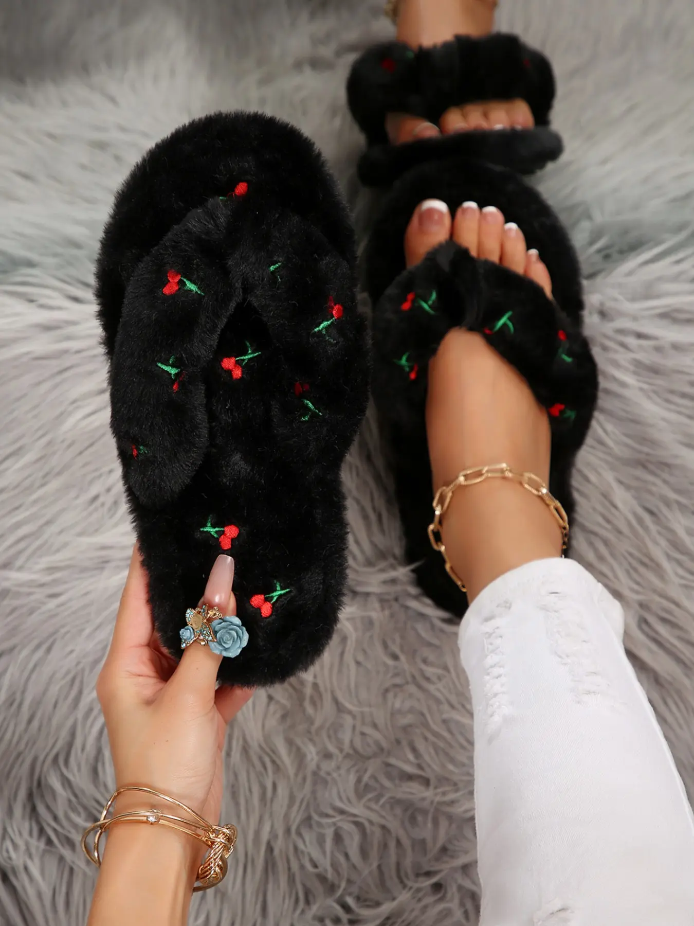 Women's New Cherry Embroidery Plush Sandals, Casual Home Outdoor Shoes, Fashionable Fall Winter Footwear, Comfortable Textile Eva Sole