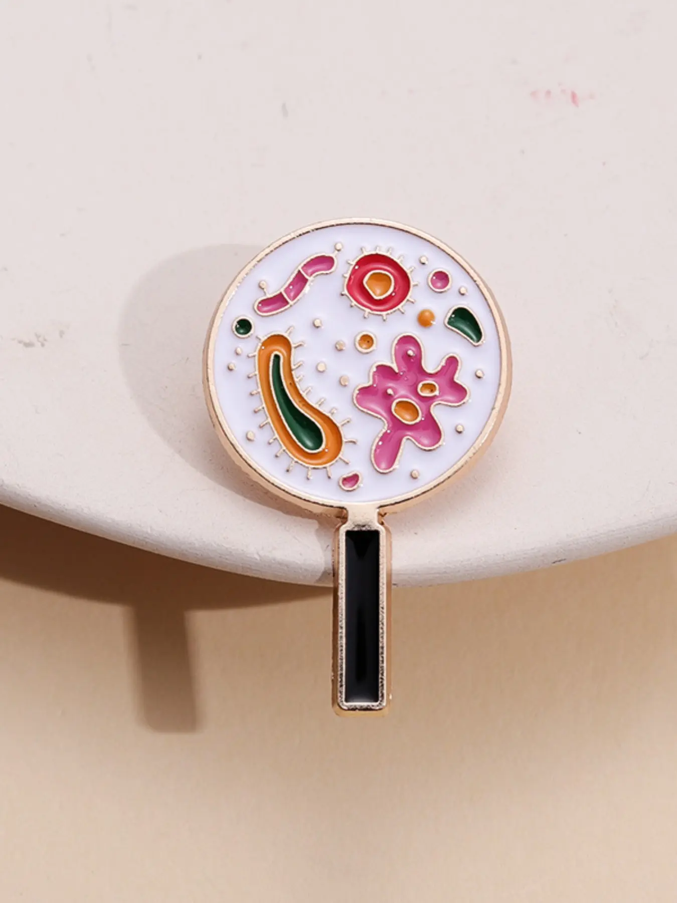Microscope Parasite Microbial Enamel Pin Laboratory Bacterial Magnifier Metal Brooch Lapel Backpack Badge Fashion Jewelry Accessories Gift for Friends