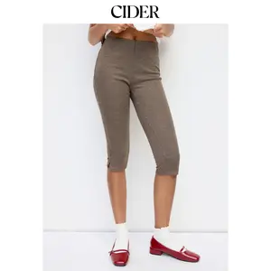 Cider Houndstooth Mid Rise Capri Leggings