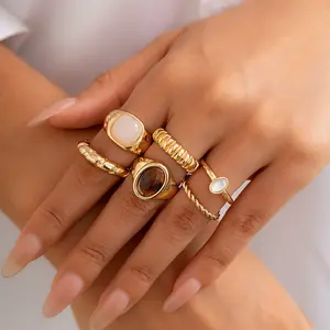 6 Pcs Vintage Stone Stackable Ring Set Chunky Mixed Texture Gem Signet Twisted Band Rings for Women Gold Silver Two Tone Minimalist Jewelry