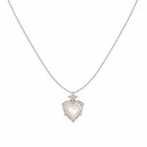 Mother-of-pearl iris heart necklace, titanium gold, minimalist light luxury collarbone chain designer for women