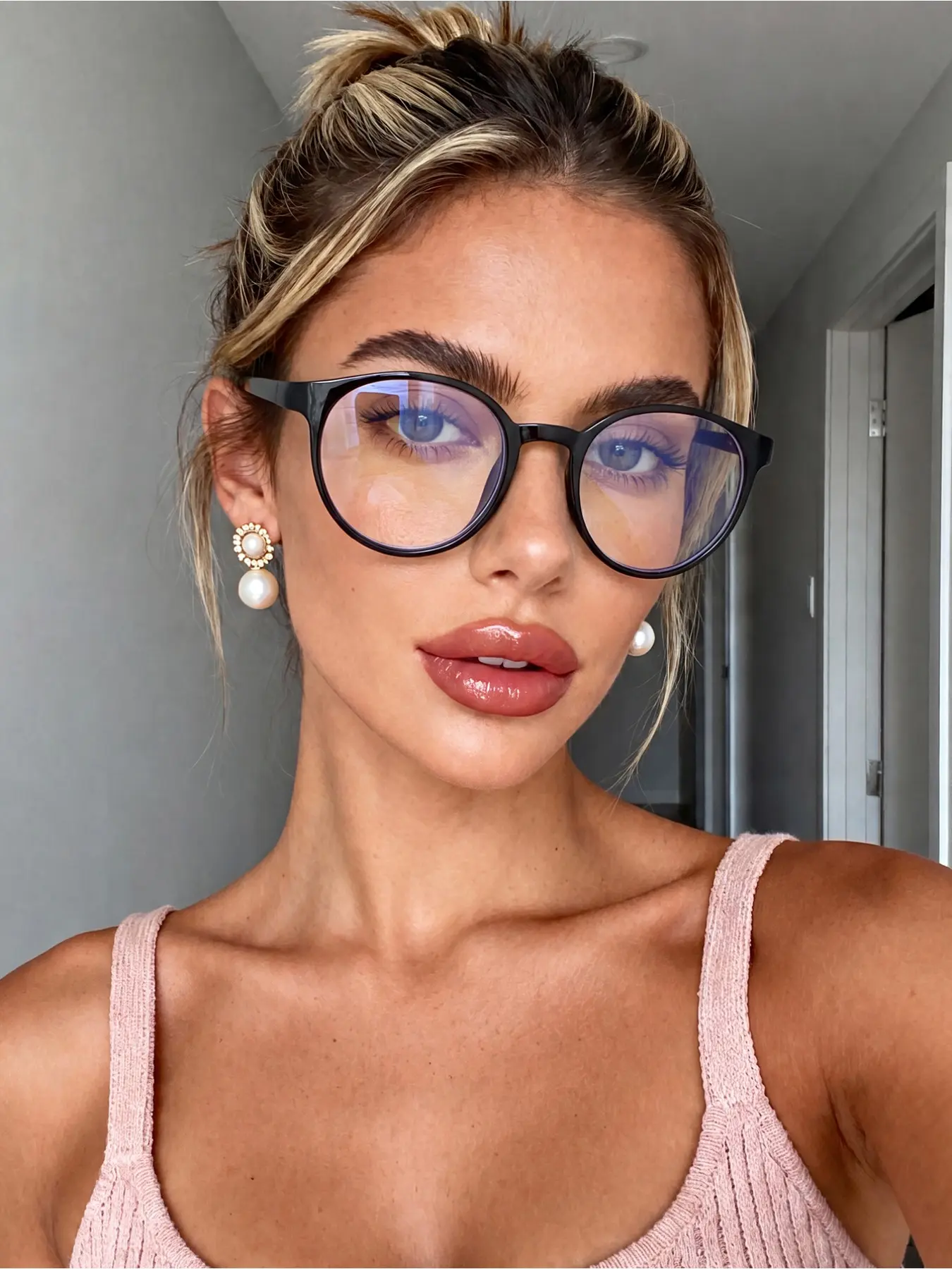 1 pair of men's and women's vintage round black glasses, Decorative Glasses, suitable for daily life, office reading, watching TV, playing games, and phone decoration