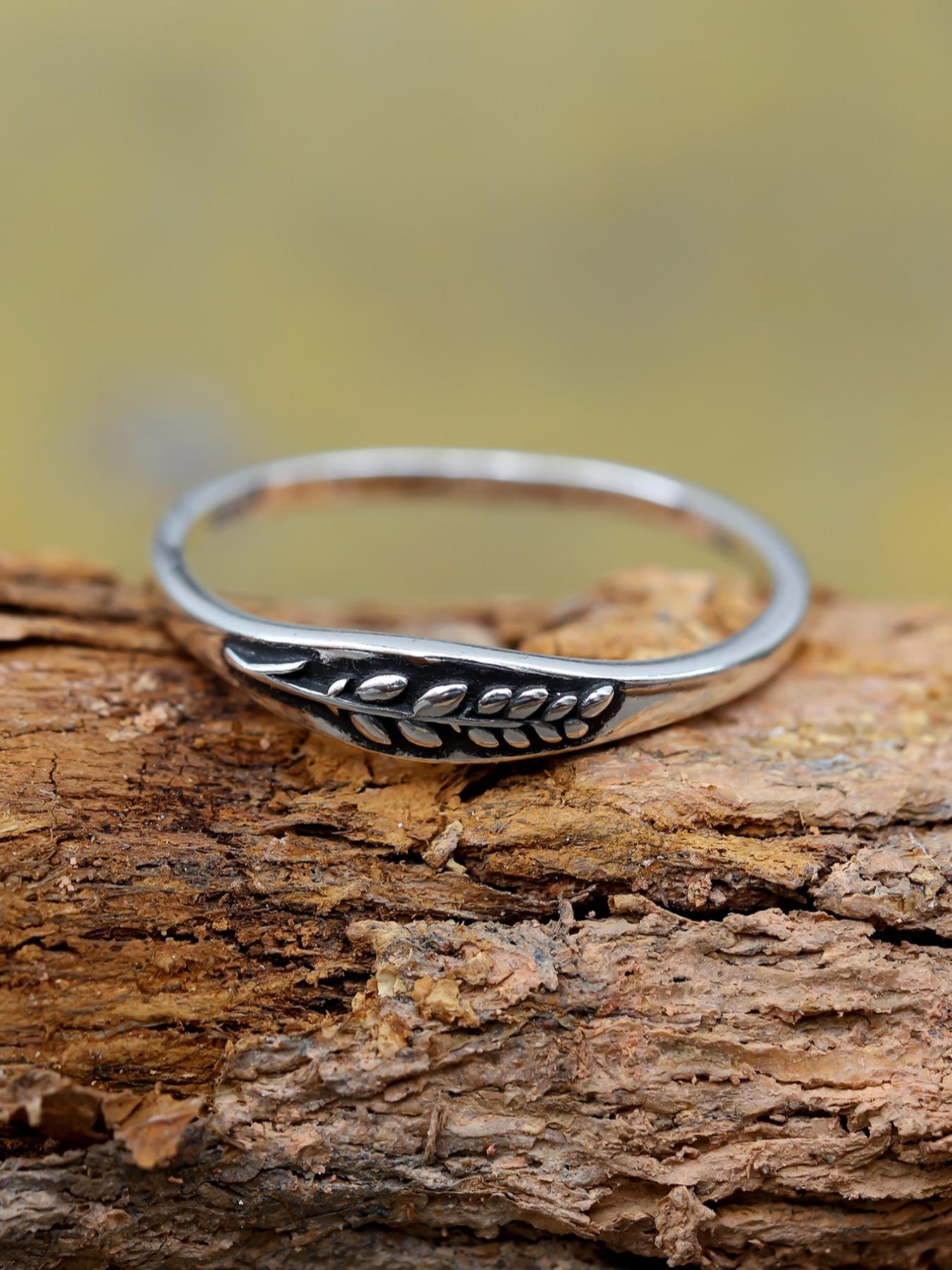 925 Sterling Silver Vintage Leaf Embossed Design Ring, Fashion Accessories for Women & Men, Trendy All-match & Exquisite Jewelry for Birthday Gift