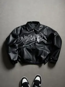 2026 New Arrival Men 90s Vintage Faux Leather Bomber Jacket Chicago Cursive Letter Print Point Lapel Full Zip Elastic Cuff Hem Loose Short PU Coat Y2K Hip Hop College Streetwear Outerwear Spring Fall Daily Casual Outfit