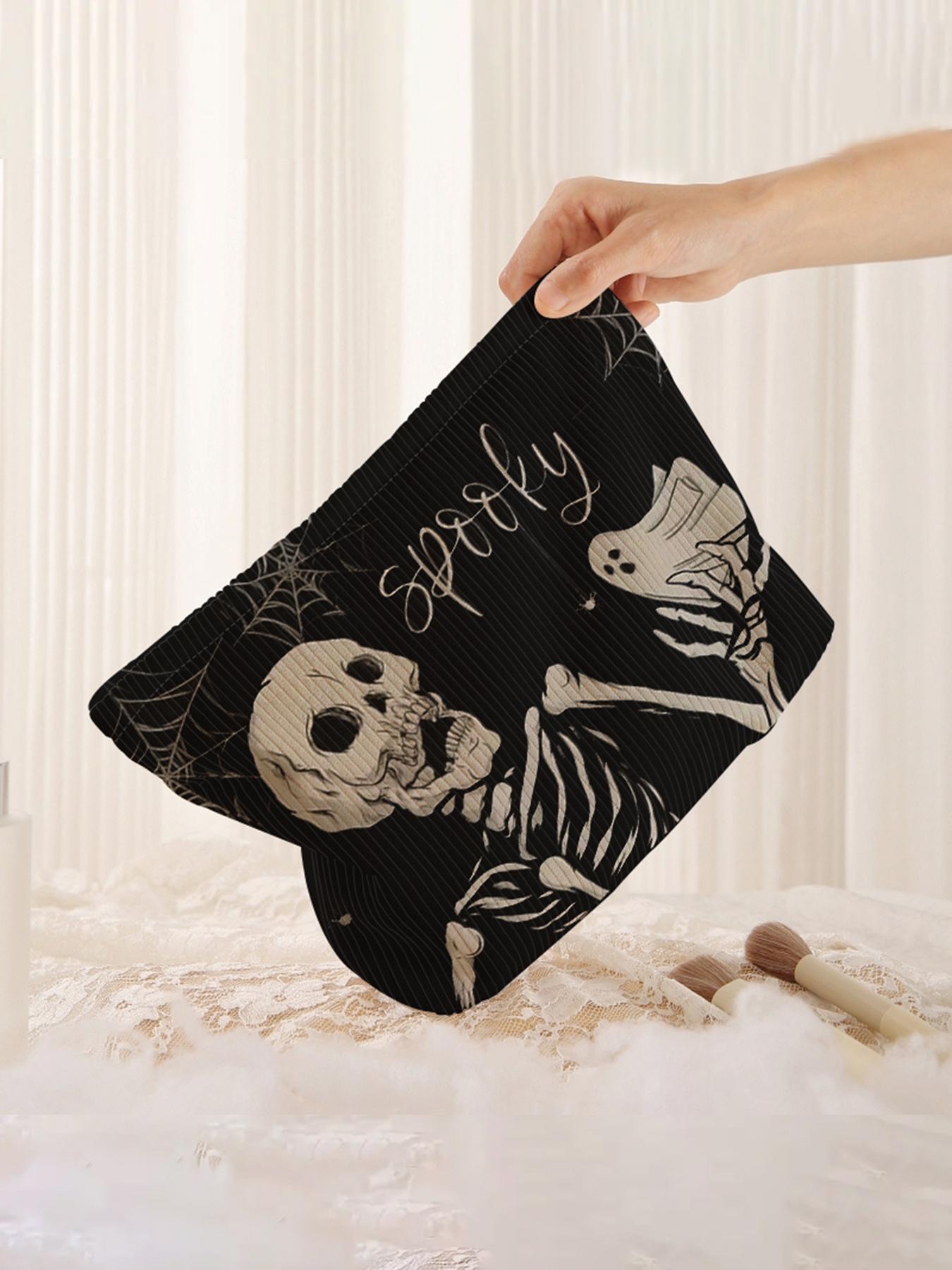 Skull Pattern Makeup Bag, Makeup Organizer Pouch, 2025 New Style Casual Fashion Multi-functional Storage Bag for Daily Use, Travel Makeup Bag for Women & Girls As Halloween Gift