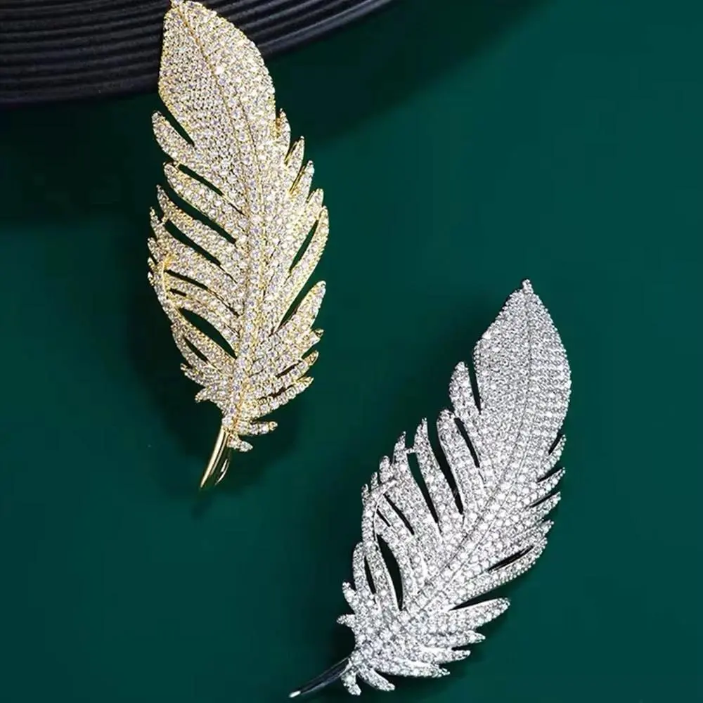 FTCY Elegant Crystal Sequin Feather Brooch For Women Vintage Full Rhinestone Gold Plated  Copper Micro Inlaid Pins Jewelry Gift