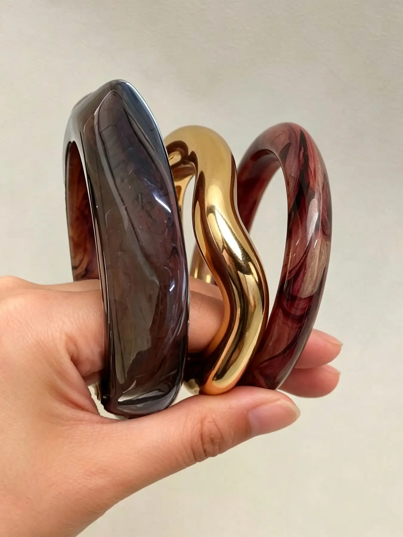 3 Pcs Twisted Wave Bangle Bracelets for Women, Bangles Set, Irregular Wavy Cuff Bangles, Minimalist Vintage Curved Statement Jewelry Gift for Daily Wear