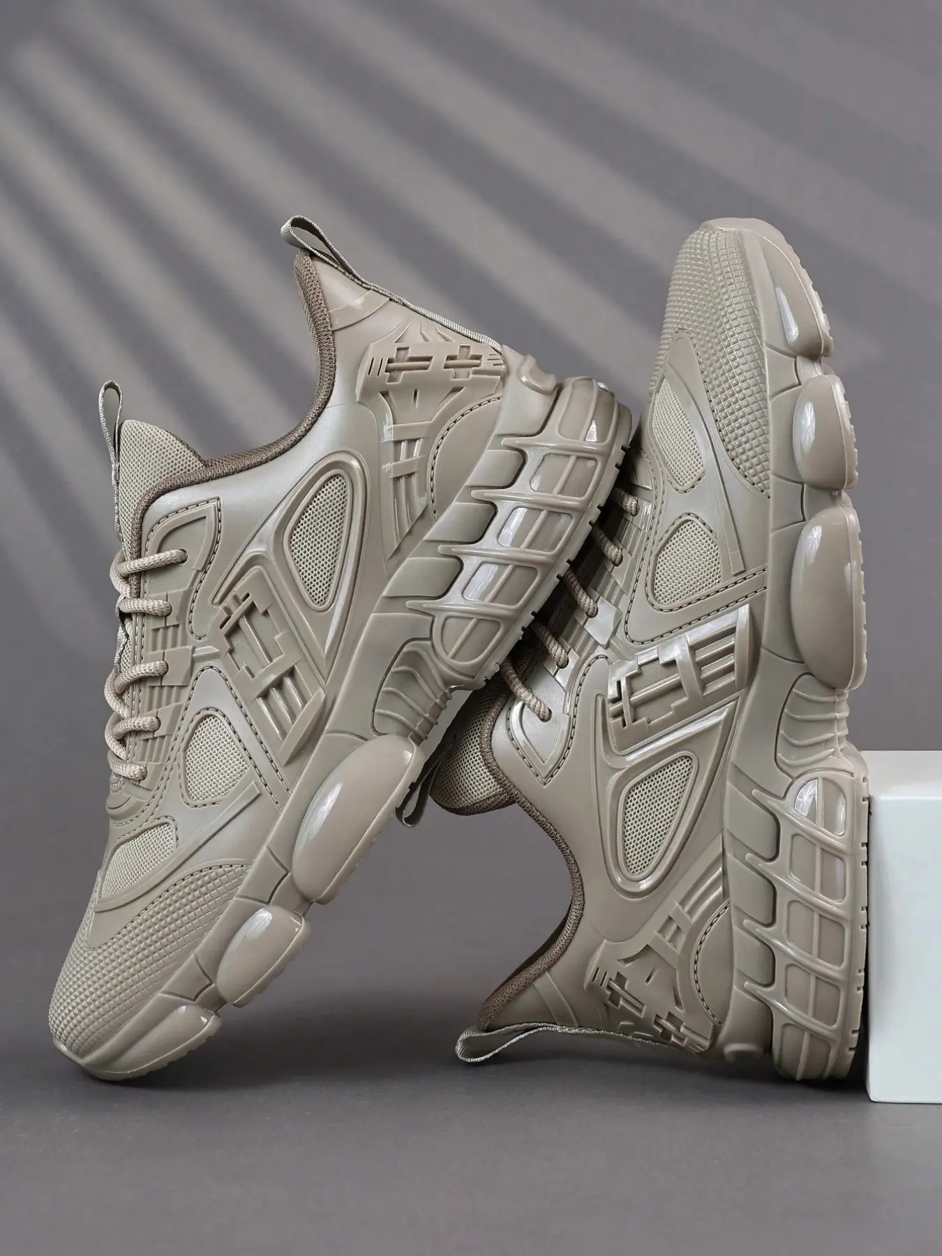 Men's Sporty Sneakers, Tan Color PU Leather, Breathable Mesh, Durable Comfort, Ideal for Daily Commute, Urban Exploration, Casual Sports