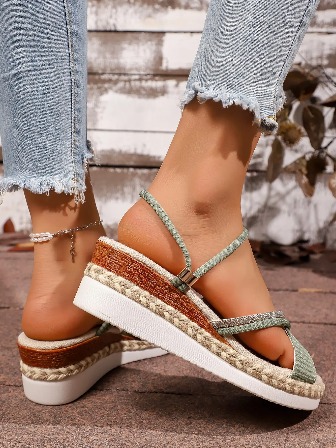 Summer New Fashion Open-Toe Wedge Sandals, Comfortable Casual Outdoor Shoes, Versatile High Heel Slippers, Perfect for Dresses and Vacations