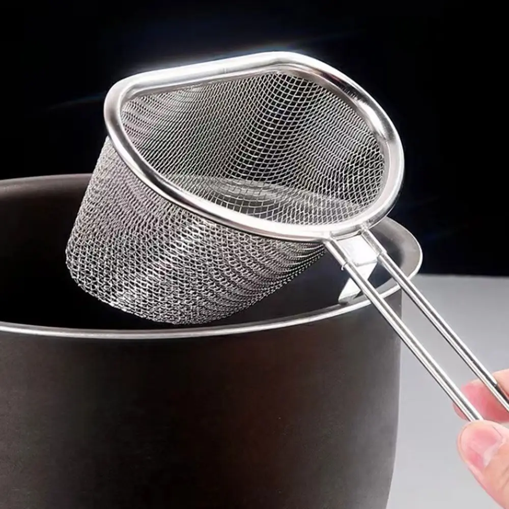 Stainless Steel Wall-Mounted Filter Basket, Ideal for Hot Pot, Noodle Cooking, Soup Serving, Durable and Easy to Clean, Perfect for Restaurants
