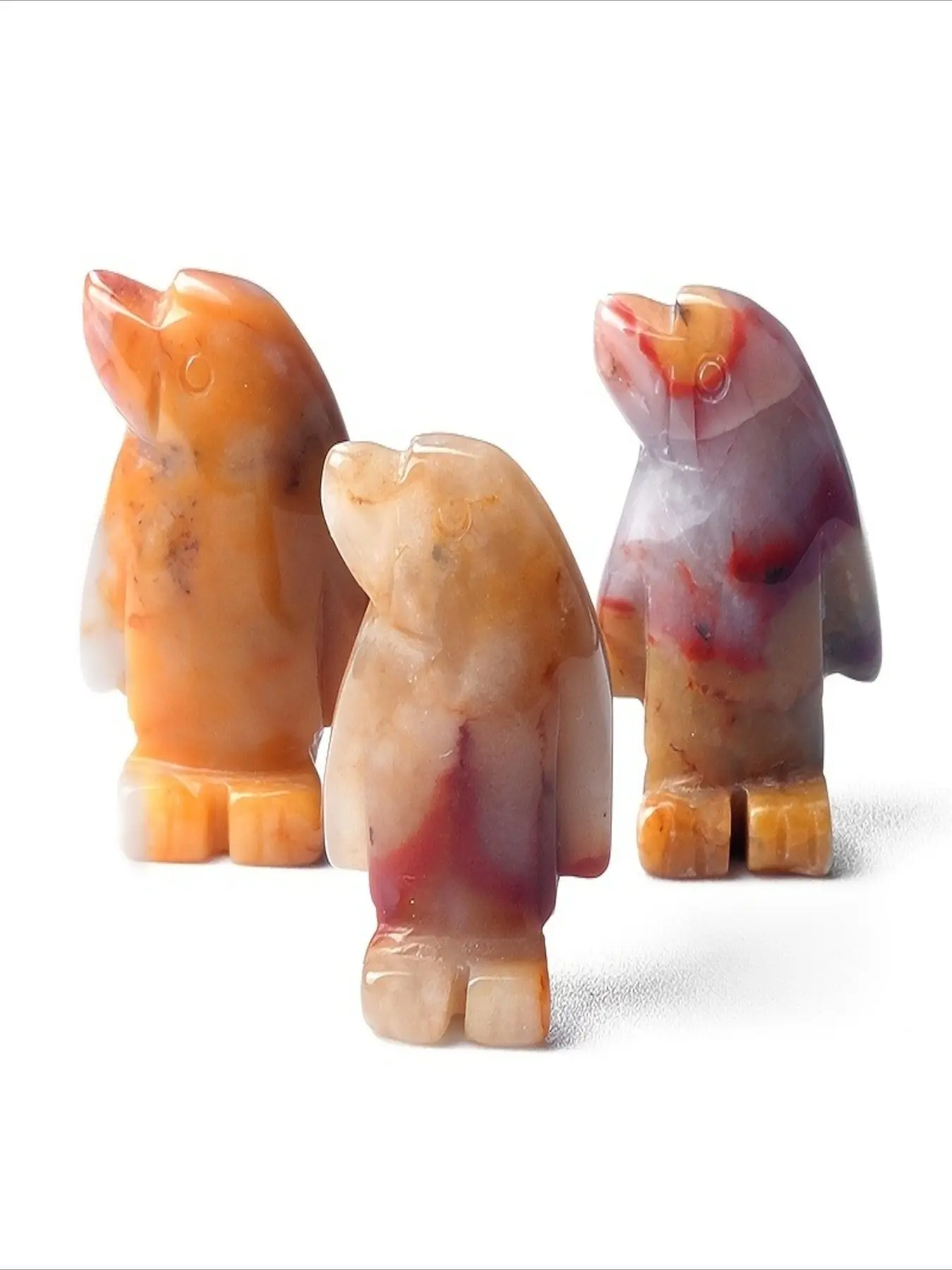 3 Pieces/Set 1-inch Penguin Natural Crystal Ornaments, Souvenir Gifts for Animal Lovers Associations, Mini Carved Small Animal Semi-precious Stone Crafts Made of Agate, Penguin Figurines for Micro Landscapes (Random Colors)