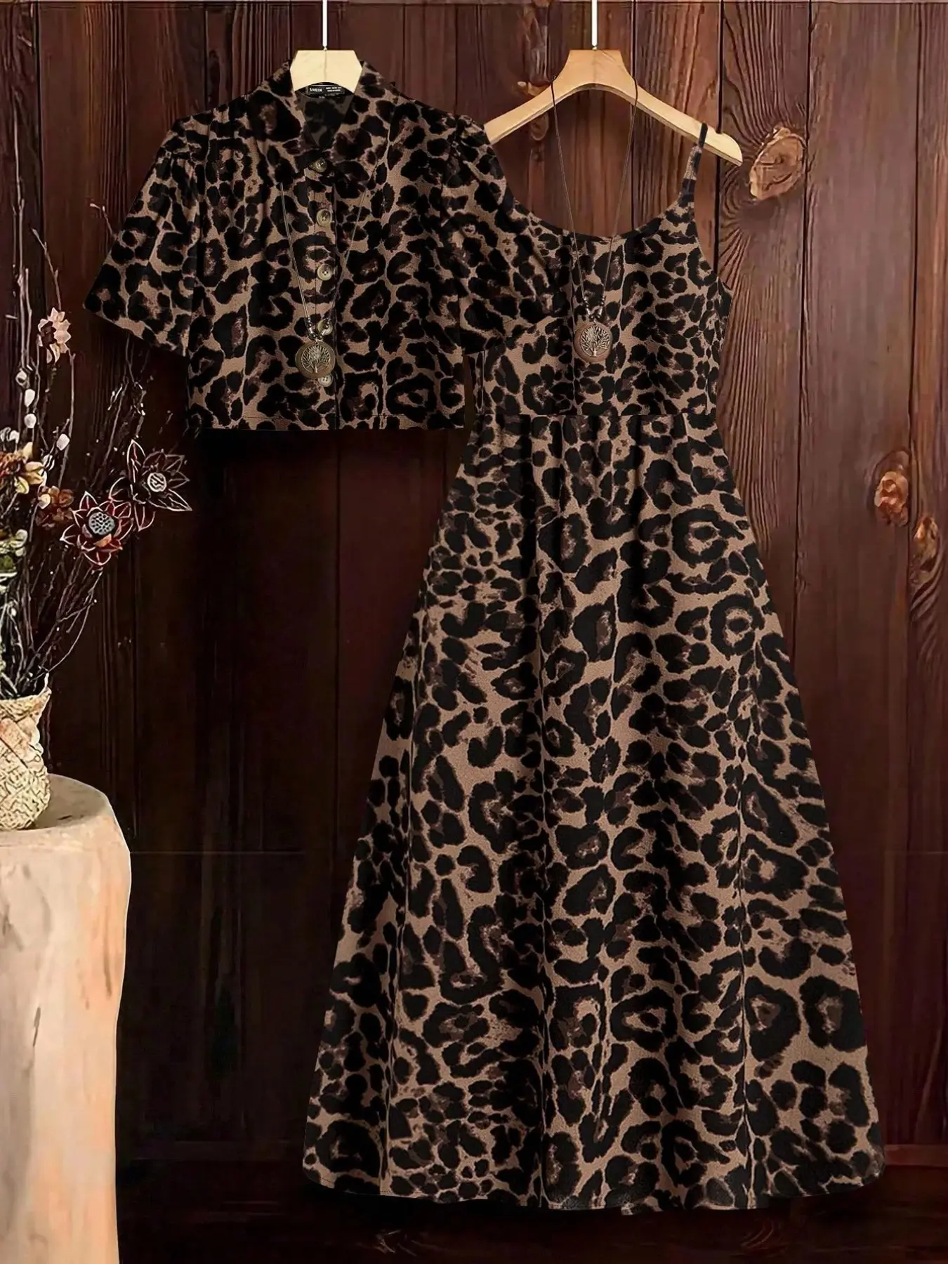 Plus Size Leopard Print Set Dress for Women, Summer Short Sleeve Top and High Waist Halter Long Skirt Two Piece Set, Casual Fashionable