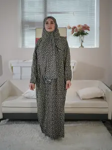 Middle Eastern Women's Scarf-Style Prayer Robe, Long Loose Comfortable Printed Dress, Elegant Floral Trim Design, Perfect for Daily Wear