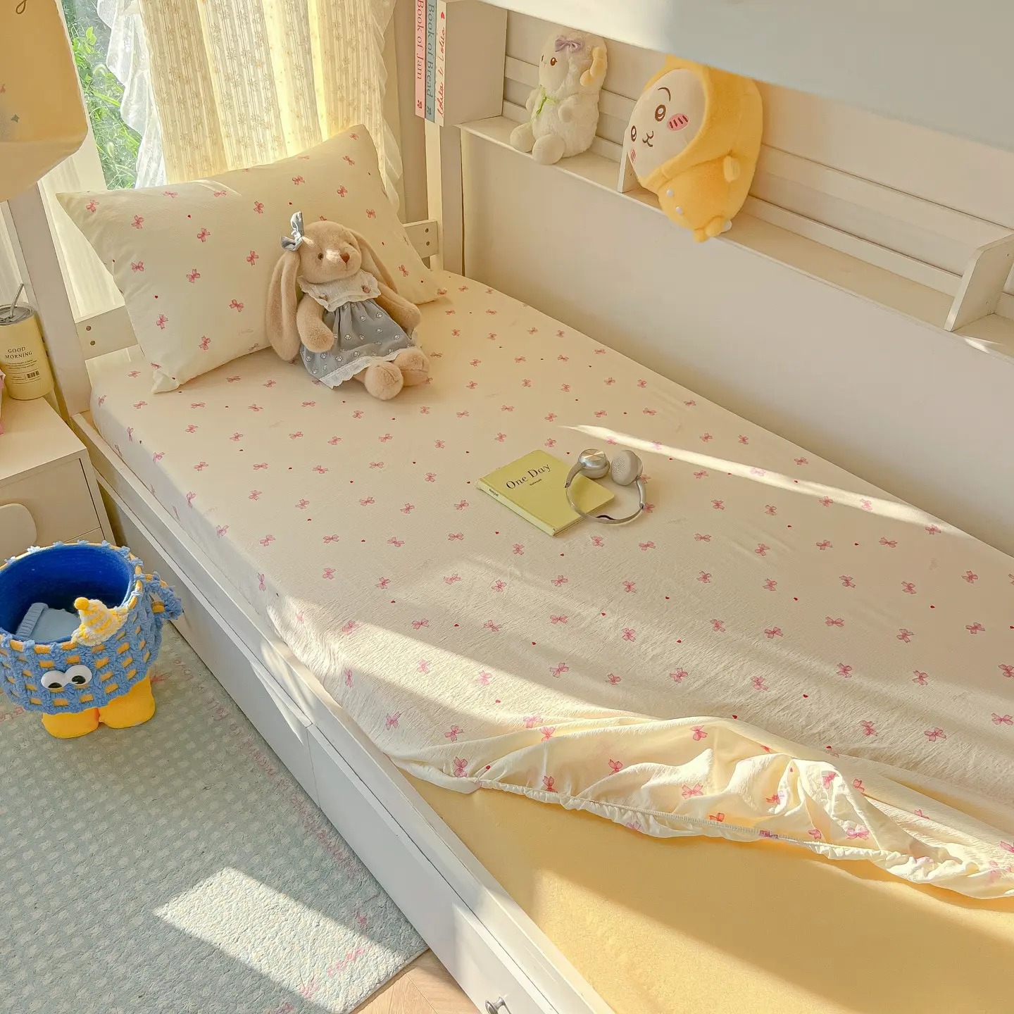 Bow Bed Sheet Set, Non-Slip Mattress Protector, Includes 1 Bed Sheet + 1 Pillowcase, Soft Breathable Fabric
