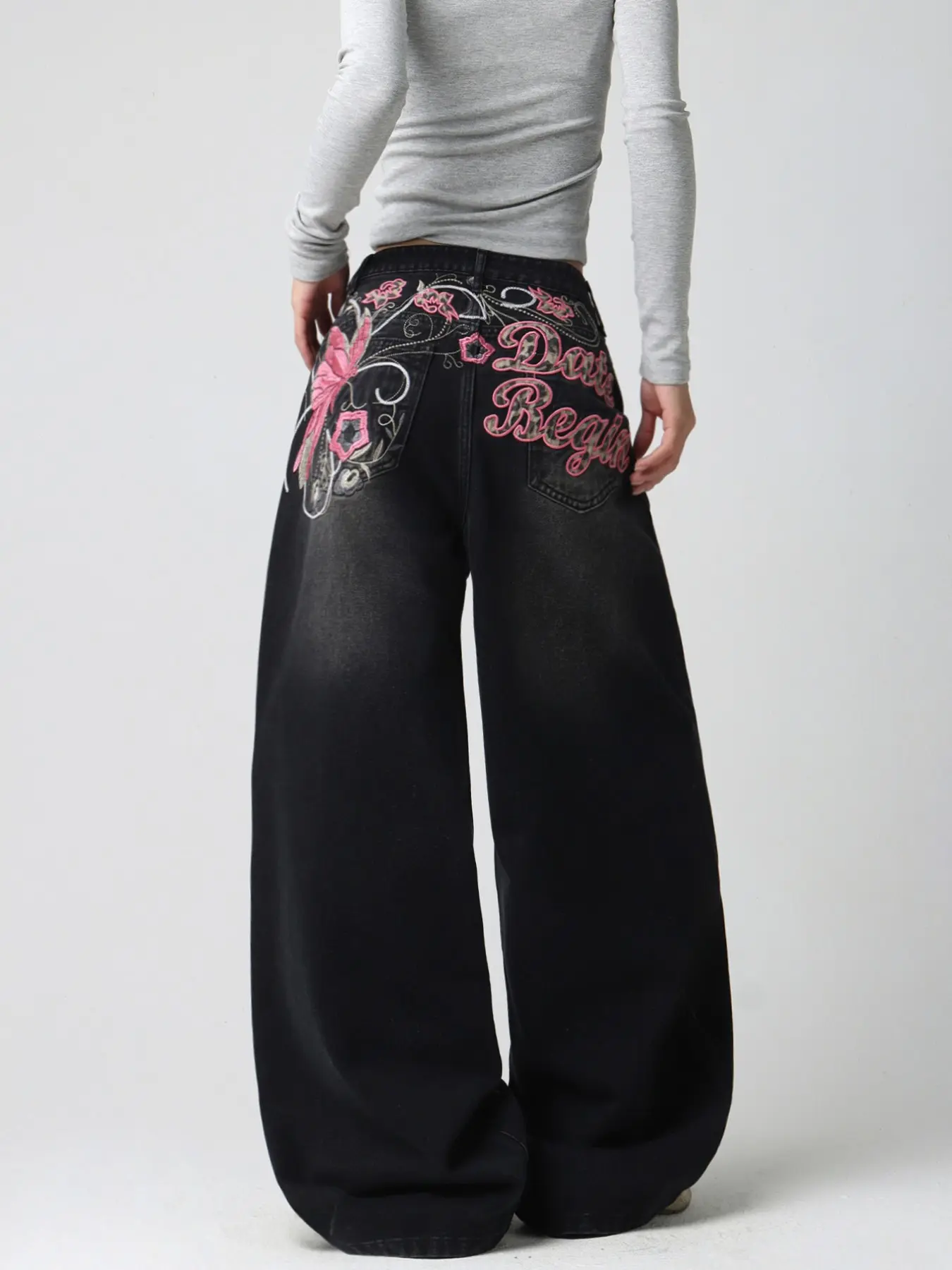 Women's Streetwear Hip-Hop Fashion Jeans, Unique Letter Butterfly Embroidery, Versatile Wide-Leg Pants, Loose-Fit All-Season Style