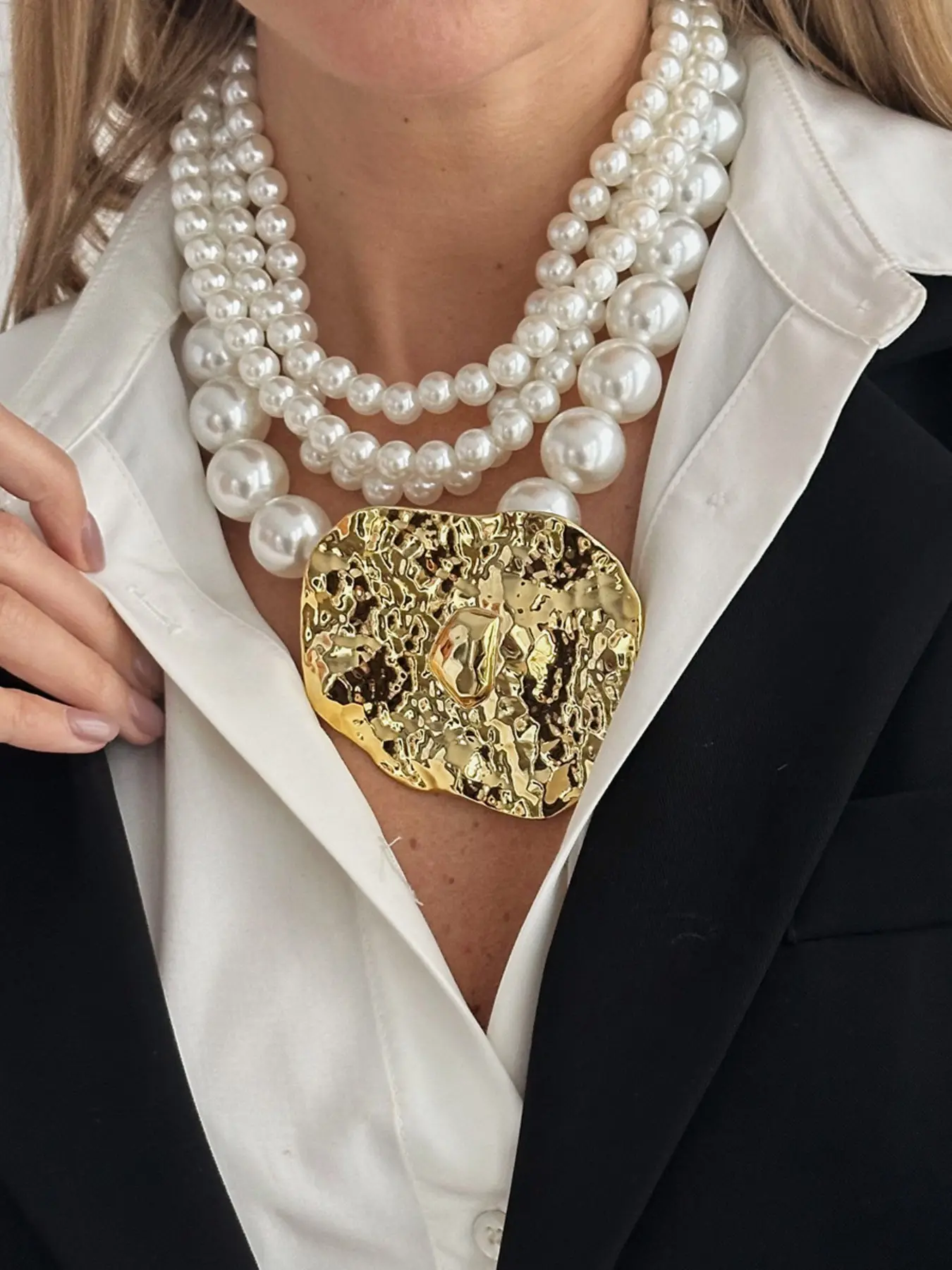 Runway Style Giant Hammered Metal Pendant, Multi-Strand Faux Pearls Statement Necklace, Boss Chic Fashion Jewelry for Women