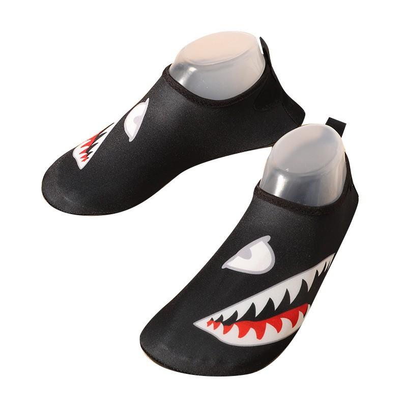 Mesler women's beach shoes are non-slip, suitable for outdoor wading and stream trekking, indoor sports, floor yoga, and are made of rubber to prevent punctures