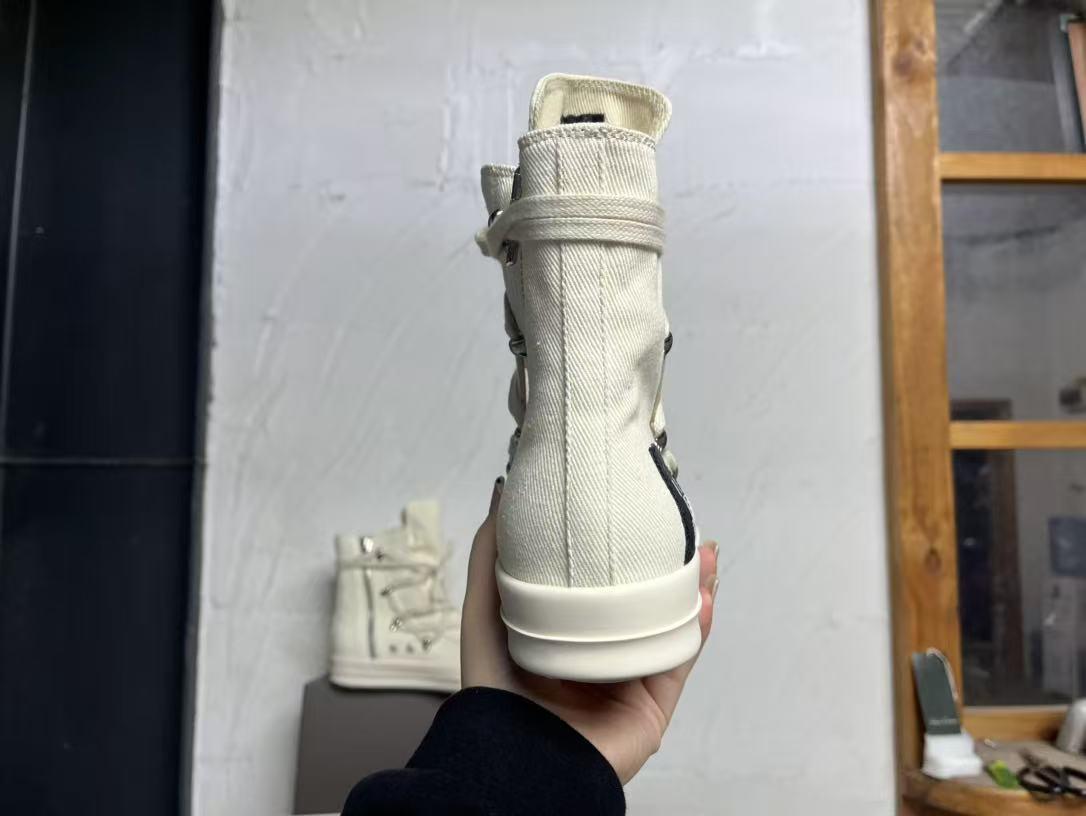 Same design for men and women in 2026. Jumbo Lace Up Sneakers Luxury outdoor shoes   Owens  Autumn Flats Black Boots Men  and Women High Shoes Casual Canvas